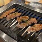 Oosaka Yakiniku Horumon Futago - 上ミノ　580円