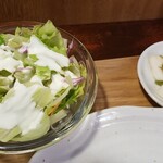 キッチン ブルー グローブ - サラダ、お新香のアップ