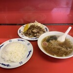 哲ちゃん - 生姜焼定食＋半ラーメン('23/09/04)