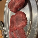 焼肉一心たん助 旦 - 