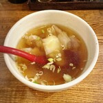 中華風家庭料理 とも - ワンタンスープ