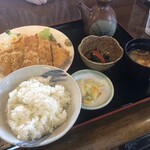 チロルの村 - チキンカツご飯大盛り