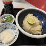 本格手打うどん おか泉 - 