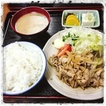 十八番 - 昼の生姜焼き定食