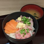 Yamakei - 海鮮3種丼 ¥790