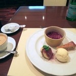 アチェーロ - テーブル風景。900円位