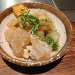 広島お好み焼き おこたろう - すじポン。ここんちのはアキレス腱使ってます。