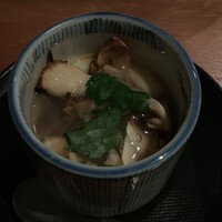 SHIKAKU - SHIKAKU(蛤と舞茸の茶碗蒸し)