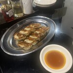 鶏白湯おでんと横焼き＆男前餃子 とりだし - 