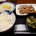 松屋 - 肉厚豚焼肉定食