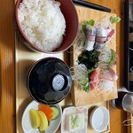 魚屋の磯料理 まるとし - アジフライ定食(アジ刺身付)