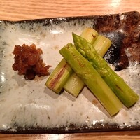 OSAKA きっちん。 虎ノ門店 - アスパラ鉄板焼