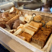 fish&wine BLUE OCEAN GRILL - パン食べ放題♪セルフで好きな分頂けます