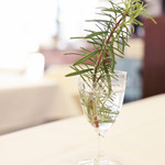 カーサ　エム - テーブルにはローズマリーが。 '13 9月下旬