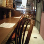 雲龍一包軒 - 一階奥のカウンター席