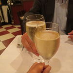 サラマンジェ ド イザシ ワキサカ - シャンパンで乾杯！