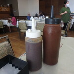 グリーン フィールド - 左から　和風ソース、A1ソース