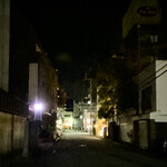 Walton Bar - 通りの様子。