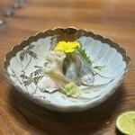 旅舎右馬允 - ③うるぎ川の天然友釣り鮎刺身、鮎の白子、花びら茸の昆布締め