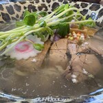 ひょう柄どんぶりの塩ラーメン屋さん一軒目 - 