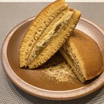 本舗　不破福寿堂 - 栗生　ふわ万葉どら焼き
