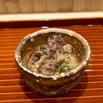 日本料理 かしづき - 舞茸、水菜、つぶ貝の胡麻和え　
