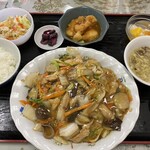 中国料理 頤和園 - 五目あんかけ焼きそばセット950円