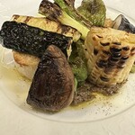 本日の季節野菜の薪焼き