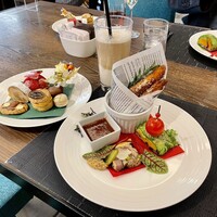 フォルク キッチン オールデイダイニング  - 