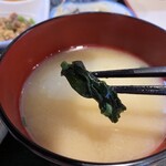 三福食堂 - 味噌汁の具に涙が出そう