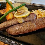 グリル小柳 - この日はハズレ気味でしたが、当たりの日は信じられないくらい美味しい