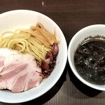 麺屋りゅう - イカスミつけめん