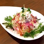 炭火焼鳥 風 - 農家直送横須賀野菜のサラダ（季節によって変わります）