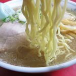 すゞや食堂 - 塩ラーメンの麺