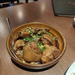 中国湖南料理 李湘潭 湘菜館 - 豚足(煮てる方)