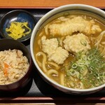 饂飩の四國 - かしわ天カレーうどんランチ(平日限定) 
(うどん(大盛)･かやくご飯･漬物)