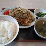 札幌ラーメンどさん子 - もつ炒め定食