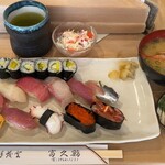 Fuku zushi - あら汁もまた美味しく、シャリのお酢は甘め