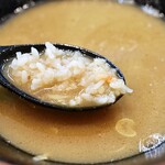 麺匠 本気家 - ライスをスープにくぐらせて
