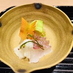 蓬左茶寮 - 鯛の皮霜作り