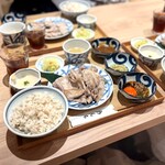 Anchisuteki Tororo Mugimeshi Butamaru - 