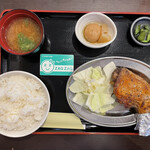 骨付鳥 パチャマンカ - 若鶏骨付モモ定食¥1030 ご飯大盛り無料