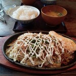 大阪屋 - 焼きそば定食(ランチ)