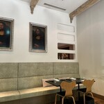 ラ・ボンヌターブル - 