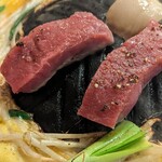 生ラムレア焼きジンギスカン 羊屋チョップ - 