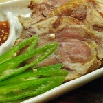 Korean-style pork trotters, king pork trotters