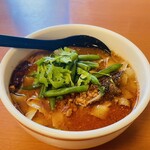 龍興刀削麺舗 - 