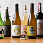 Emmi Chi Shokudou - 2名のソムリエが厳選したボトルワインや日本酒も充実した品揃え
