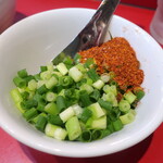 ラーメン二郎 - 待ってる間にカスタマイズ♪