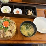 とり安食堂 - 